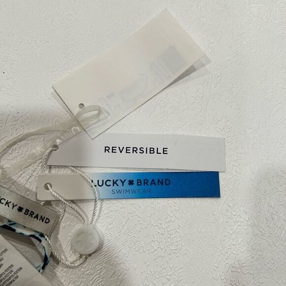 NWT Reversible Lucky Brand Bath suit top size small - Picture 4 of 6